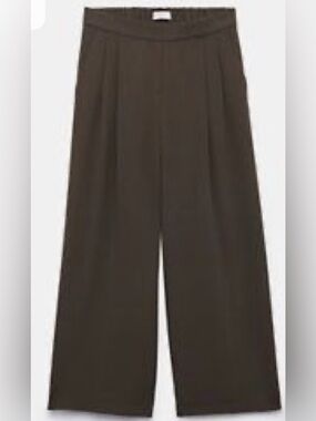 Aritzia Babaton Wide Leg Crop Clifford Pants in Tuscan Olive - Size 12